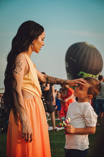 鲜明对比 鲜明对比